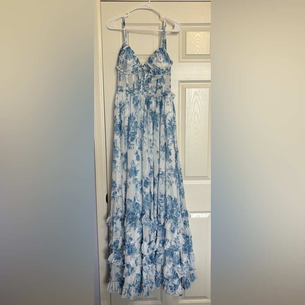 Elegant Blue Floral Maxi Dress